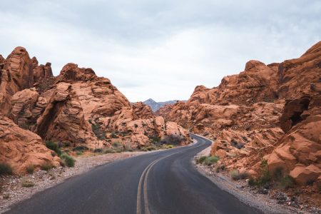 السياحة الدينية في مكة المكرمة والمدينة المنورة